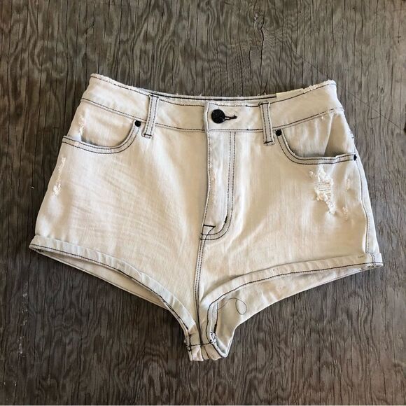 Uo BDG / NWT / Super High Rise Short Short Denim Jean Light Grey Wash/ Sz‎ 28 - Picture 1 of 5